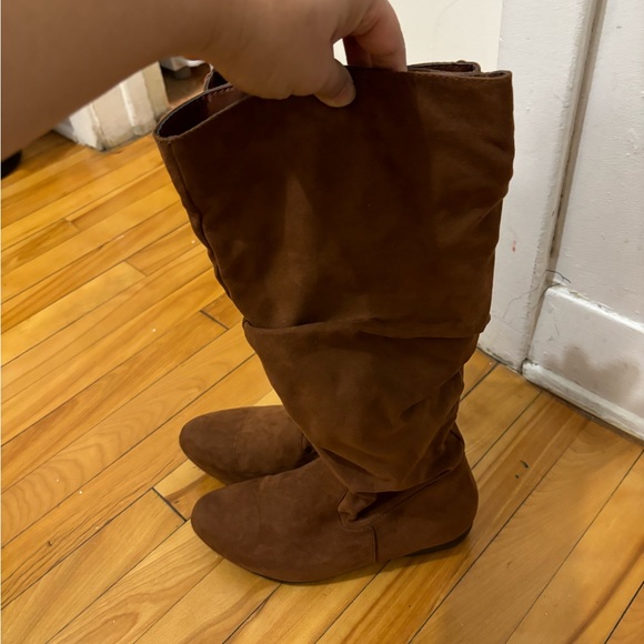 High boots for women - Picture 2 of 4